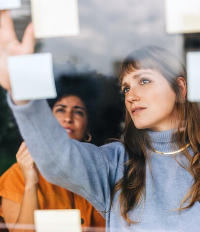 Building Your 2027 Salary Budget: Economic Signals, Market Trends, and Practical Decisions